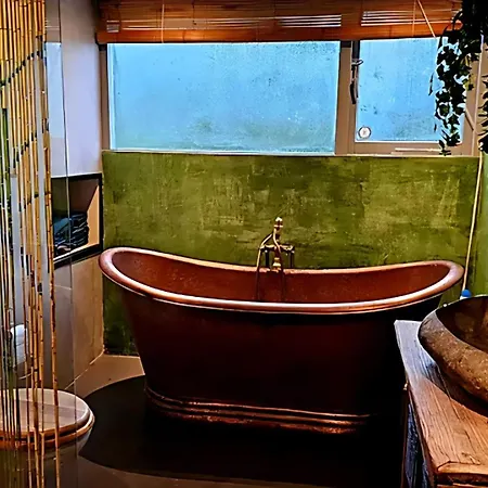 In The Forest Of Amsterdam With Pool 빌라 *