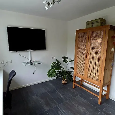 In The Forest Of Amsterdam With Pool 빌라 *