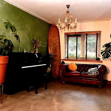 In The Forest Of Amsterdam With Pool 빌라 펠선자위트